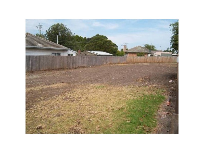 377 Autumn Street, Newtown VIC 3220