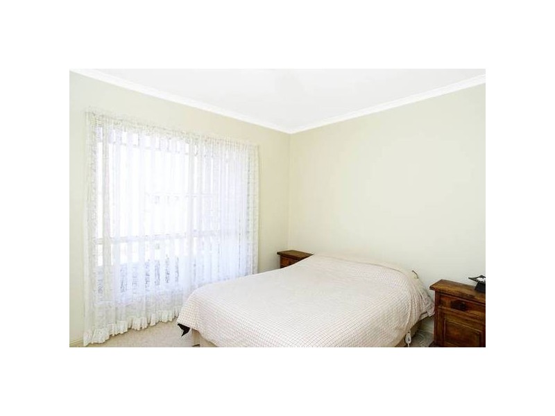 8 Waiora Avenue, Hamlyn Heights VIC 3215