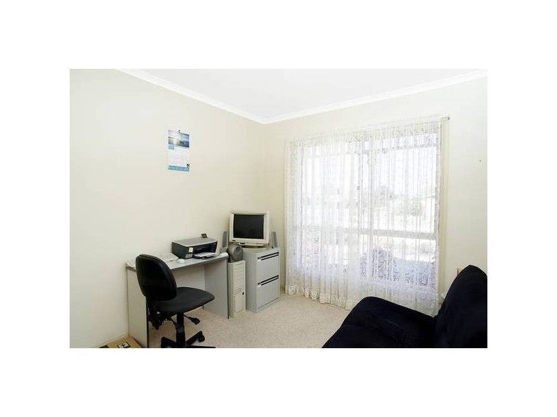 8 Waiora Avenue, Hamlyn Heights VIC 3215