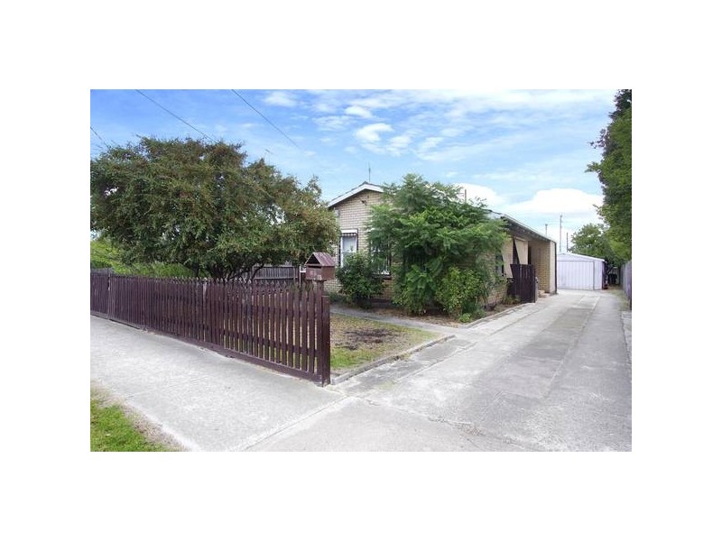 63 Waitara Grove, Norlane VIC 3214