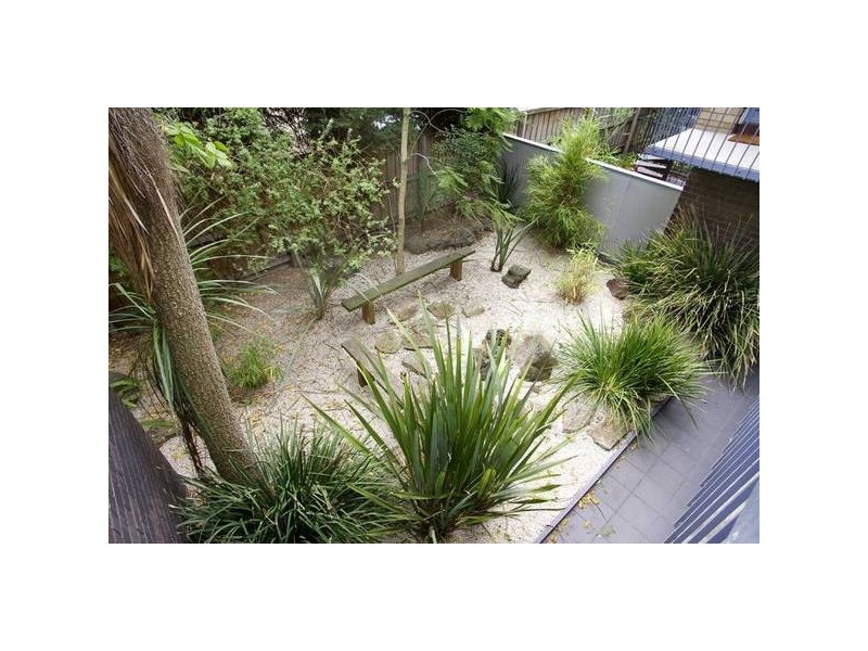 2/4 Fitzroy Street, Geelong VIC 3220