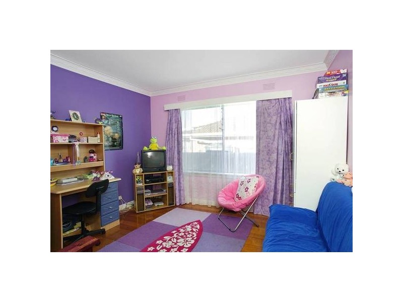8 Braund Ave, Bell Post Hill VIC 3215