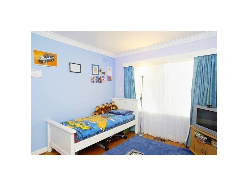 8 Braund Ave, Bell Post Hill VIC 3215