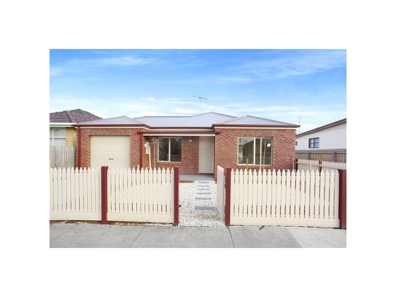 1/5 Robb Avenue, Hamlyn Heights VIC 3215