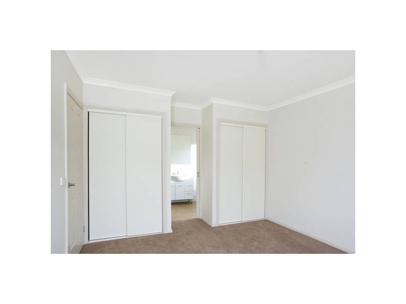 1/5 Robb Avenue, Hamlyn Heights VIC 3215