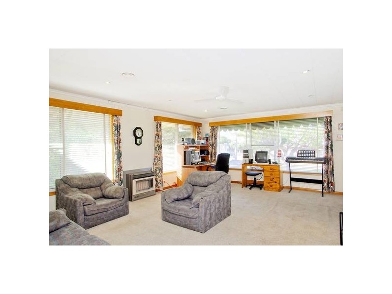 1A Mercer Parade, Newtown VIC 3220