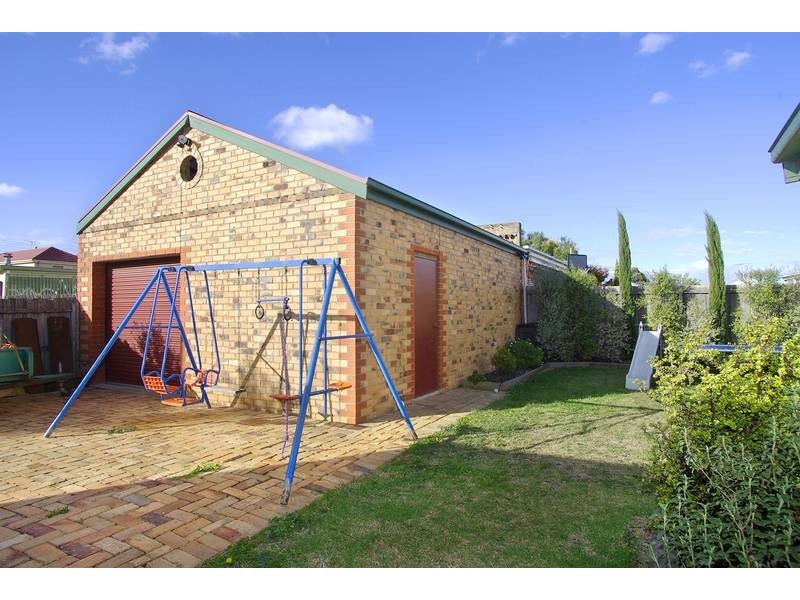 248 Shannon Ave, Geelong West VIC 3218