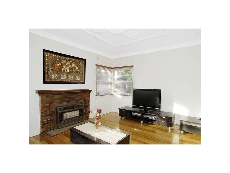 300 Church St, Hamlyn Heights VIC 3215