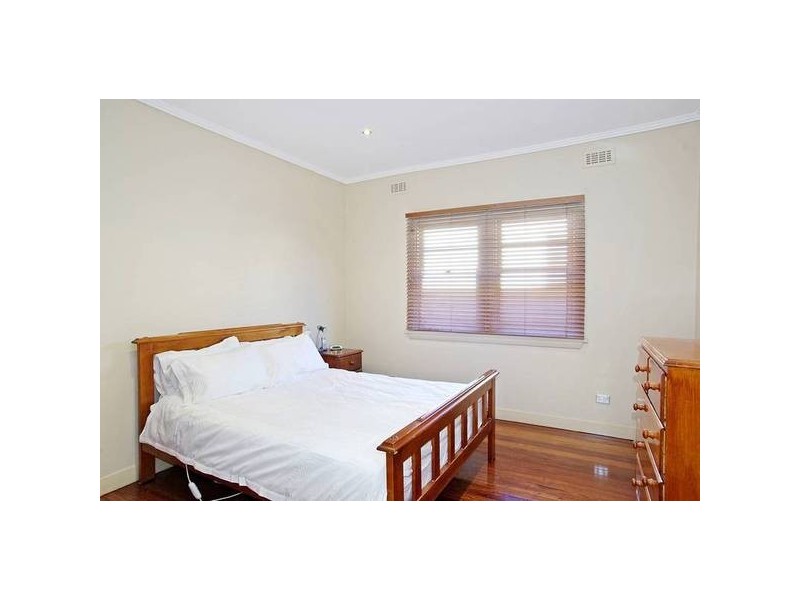 300 Church St, Hamlyn Heights VIC 3215