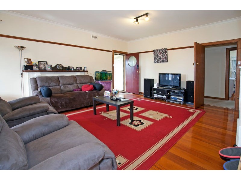 1A Lichen Grove, Highton VIC 3216