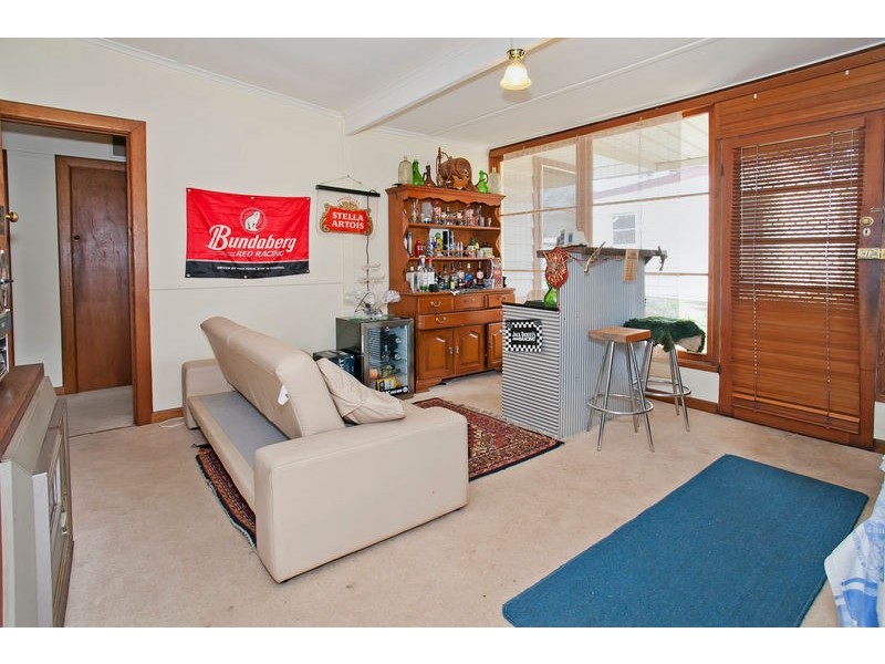 1A Lichen Grove, Highton VIC 3216