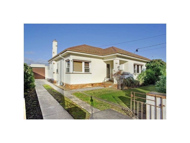 51 Saffron Street, Newtown VIC 3220