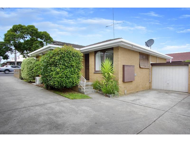 1/349 Pakington Street, Newtown VIC 3220