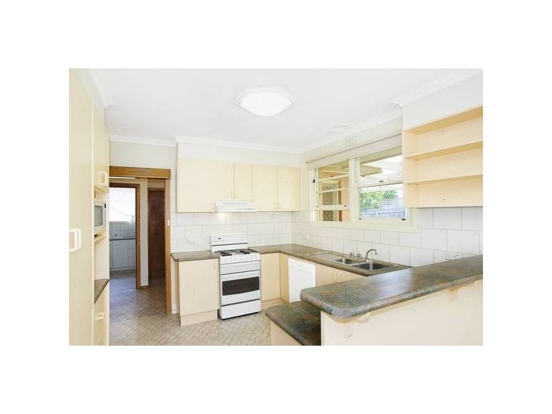 2a Fairmont Road, Newtown VIC 3220