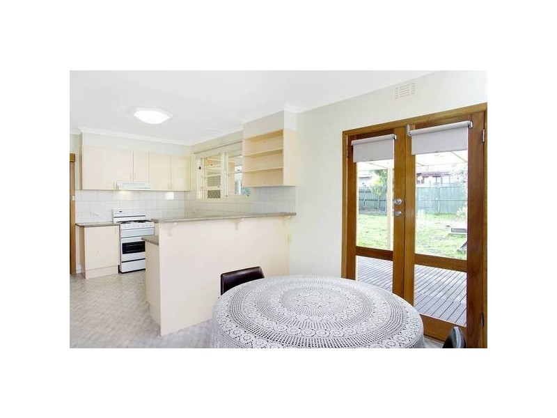 2a Fairmont Road, Newtown VIC 3220