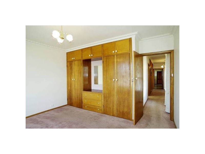 2a Fairmont Road, Newtown VIC 3220