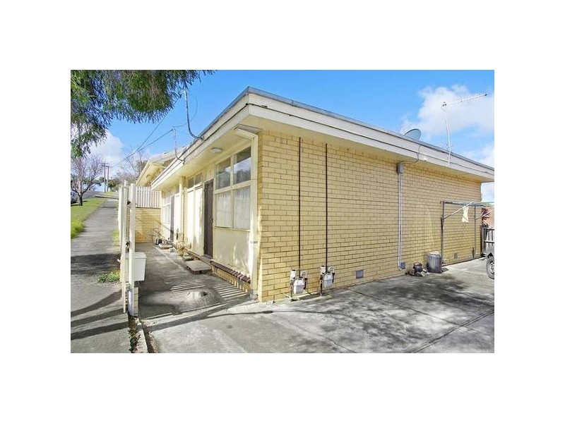 12 Ardlui Drive, Newtown VIC 3220