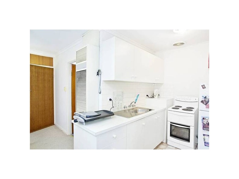 12 Ardlui Drive, Newtown VIC 3220