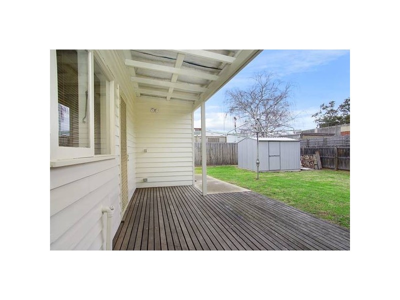 323 Autumn Street, Newtown VIC 3220