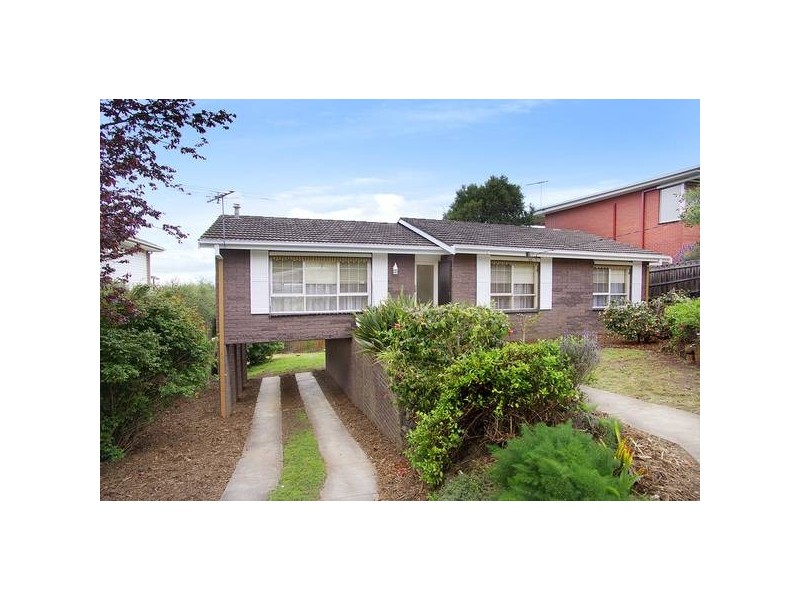 83 Reigate Road, Highton VIC 3216
