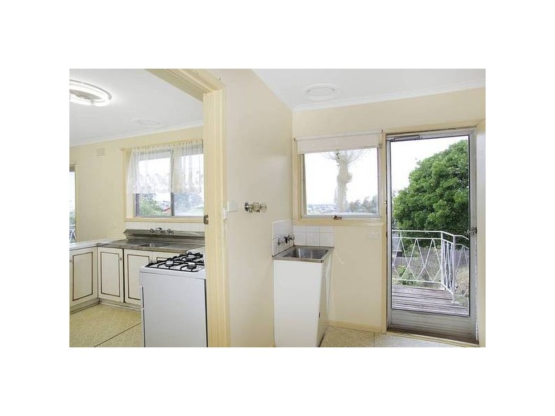 83 Reigate Road, Highton VIC 3216