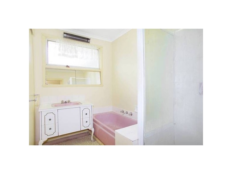83 Reigate Road, Highton VIC 3216