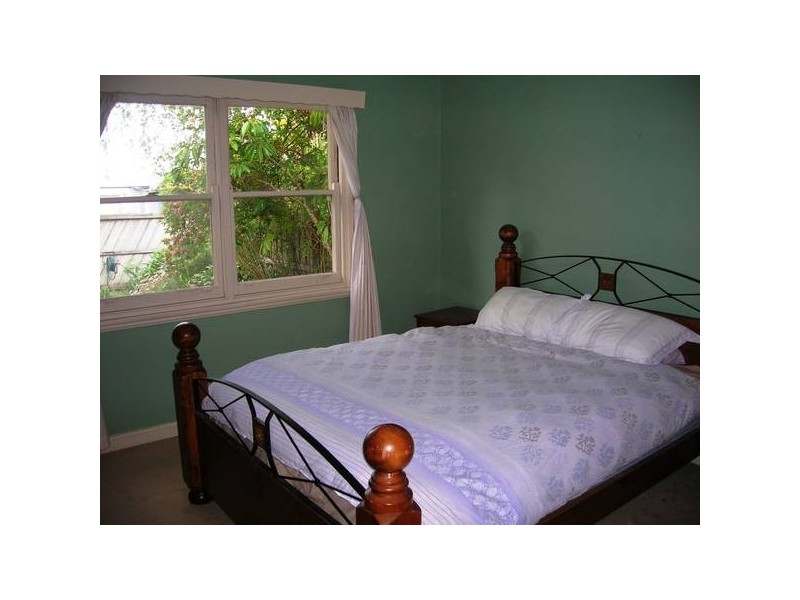 24 Cambridge St, Belmont VIC 3216