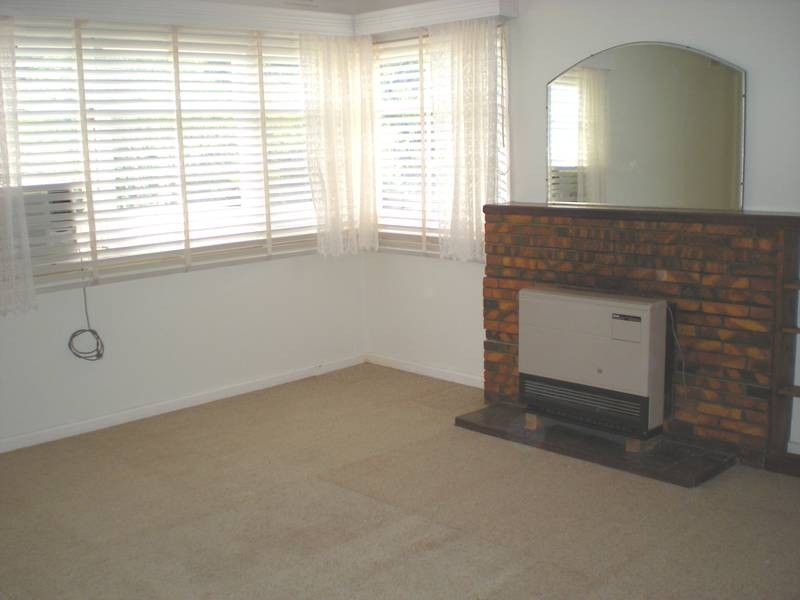 8 Gaylard Ave, Newtown VIC 3220