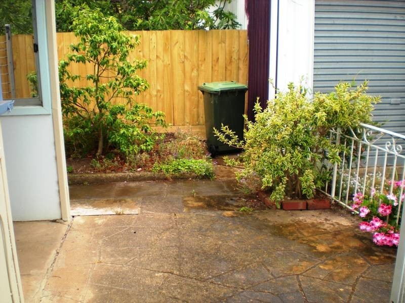 8 Gaylard Ave, Newtown VIC 3220
