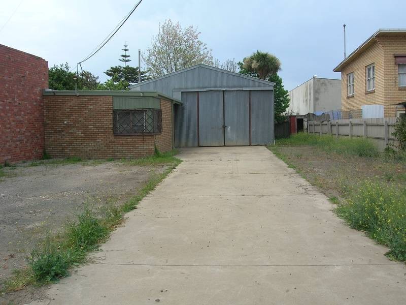 68 Roseneath St, North Geelong VIC 3215