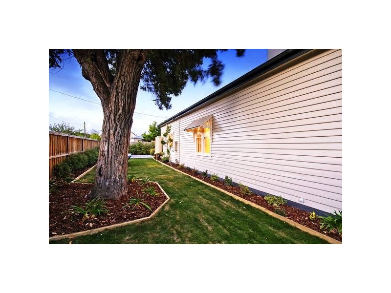 26 Marshall Street, Newtown VIC 3220
