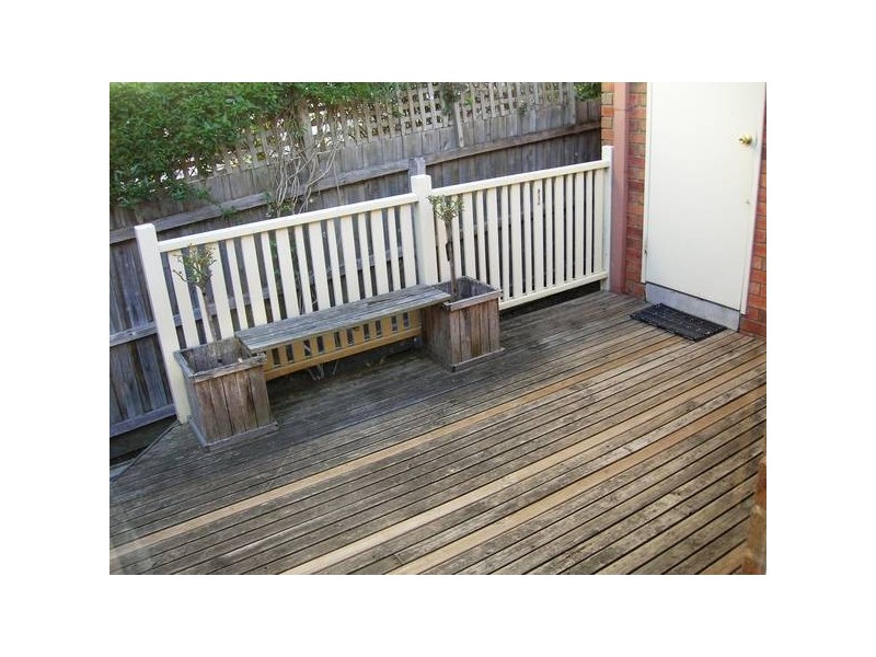 2/2 Upper Skene St, Newtown VIC 3220