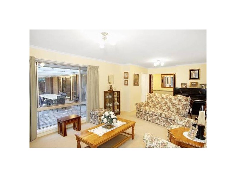 4 Fassifern Court, Hamlyn Heights VIC 3215