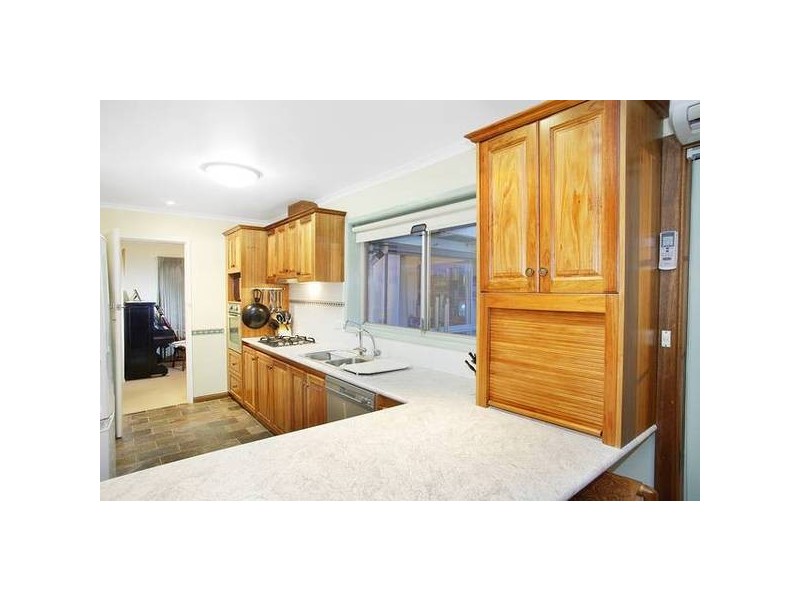 4 Fassifern Court, Hamlyn Heights VIC 3215