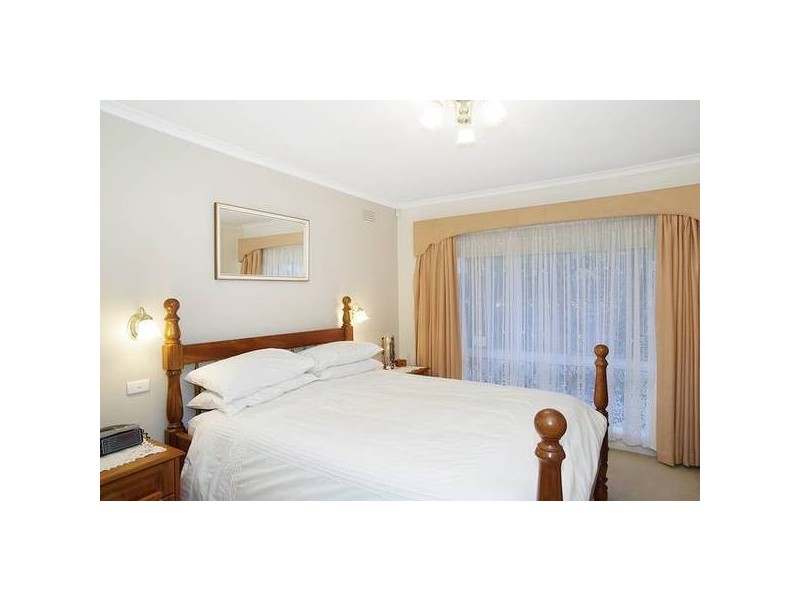 4 Fassifern Court, Hamlyn Heights VIC 3215