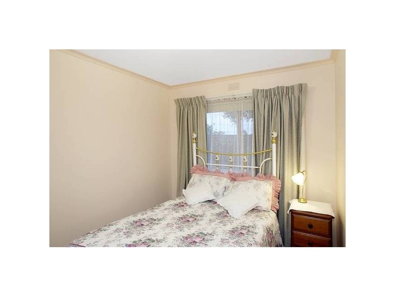 4 Fassifern Court, Hamlyn Heights VIC 3215