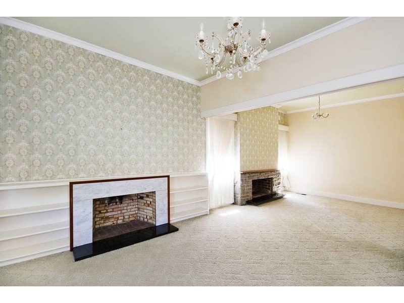 18 Huntingdon Street, Newtown VIC 3220