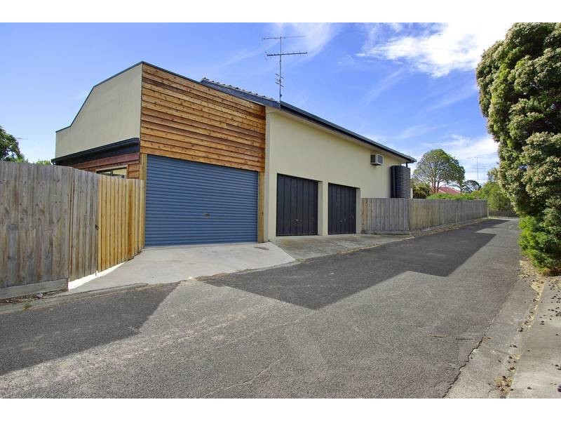 213 West Fyans Street, Newtown VIC 3220
