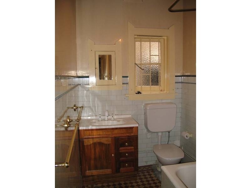 Mount St, Coogee NSW 2034