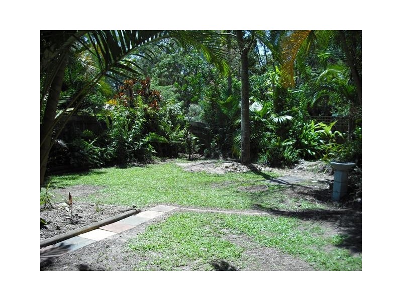 22 Pines Avenue, Cooroibah QLD 4565