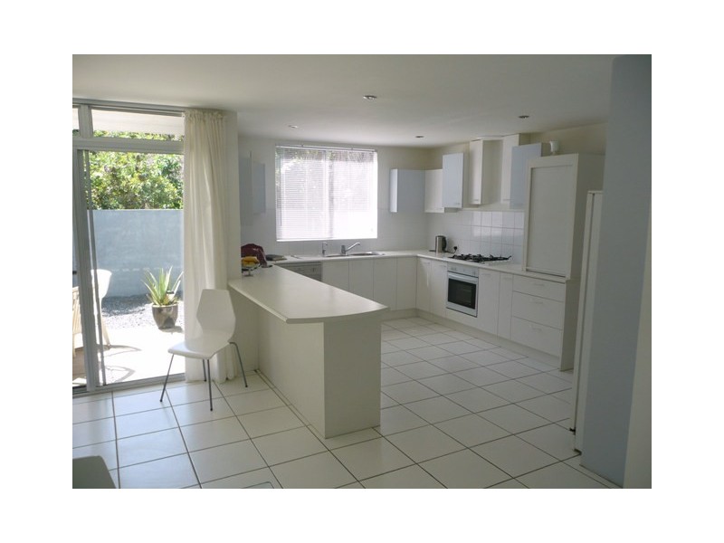7 Rainbow Crescent, Sunrise Beach QLD 4567