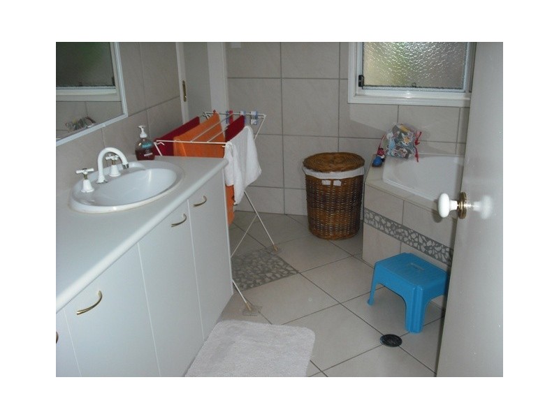 10 Cooba Place, Noosaville QLD 4566