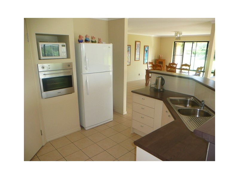 62 Edington Drive, Cooroibah QLD 4565