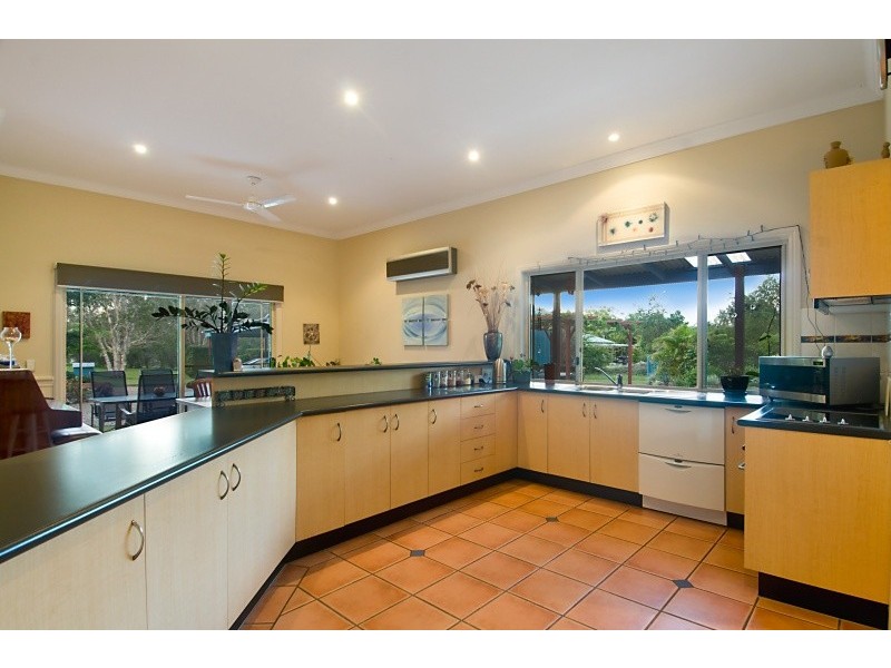 16 Greengate Rd, Cooroibah QLD 4565