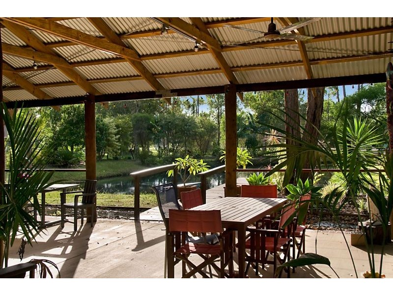 16 Greengate Rd, Cooroibah QLD 4565