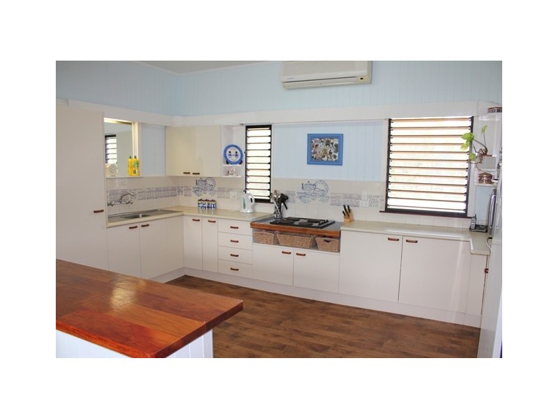 Cooroibah QLD 4565