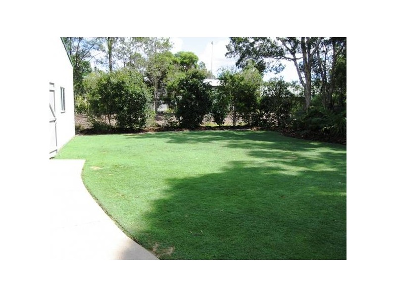 18 Lyndhurst Grove, Tewantin QLD 4565