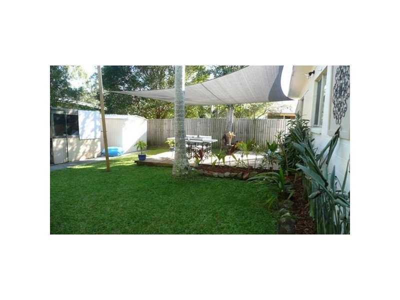 17 Pine Avenue, Tewantin QLD 4565