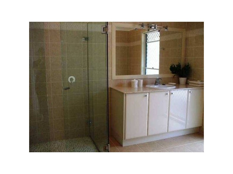 - Youngs Drive, Doonan QLD 4562