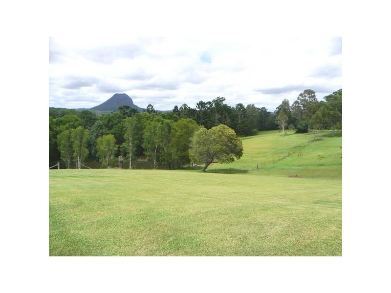 24 Mountain View Drive, Pomona QLD 4568